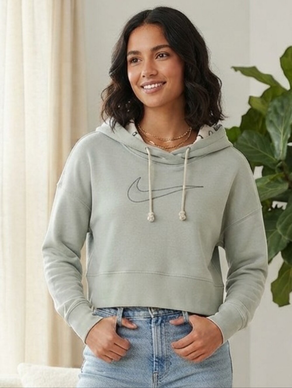 Nike Small Light Gray Cropped Hoodie